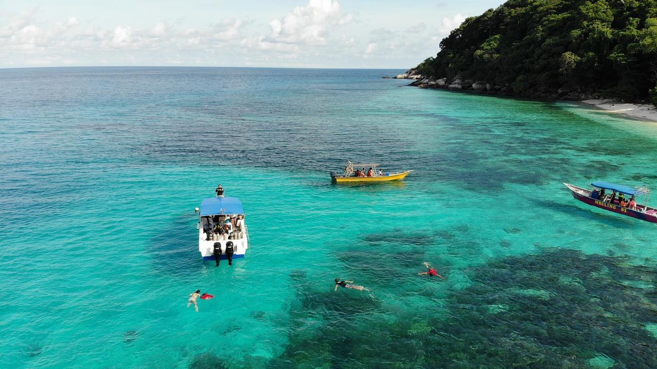 Aman Tioman Beach Resort Kampung Genting Экстерьер фото